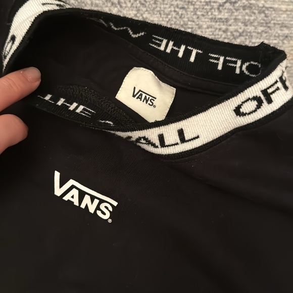 Two Cute Tops - Picture 3 of 4